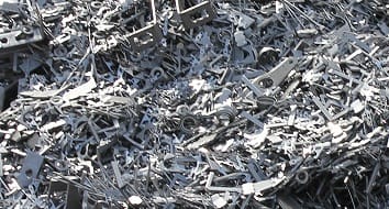 fragmentos de metales