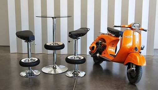 Vespa Vintage Stool Bar