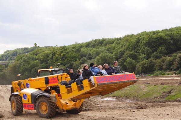 trayecto en excavadora en diggerland