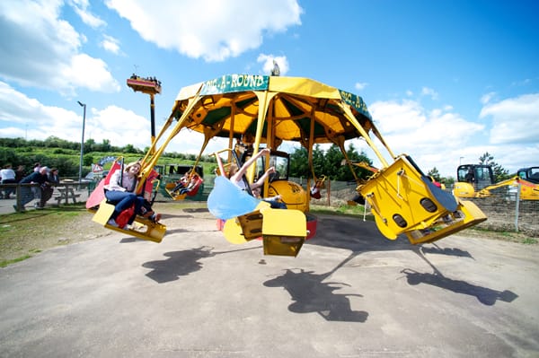 palas de excavadora en diggerland