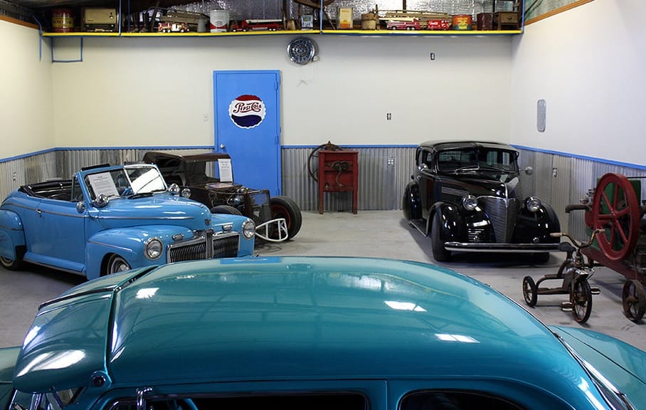 Taller de dwarf car museum