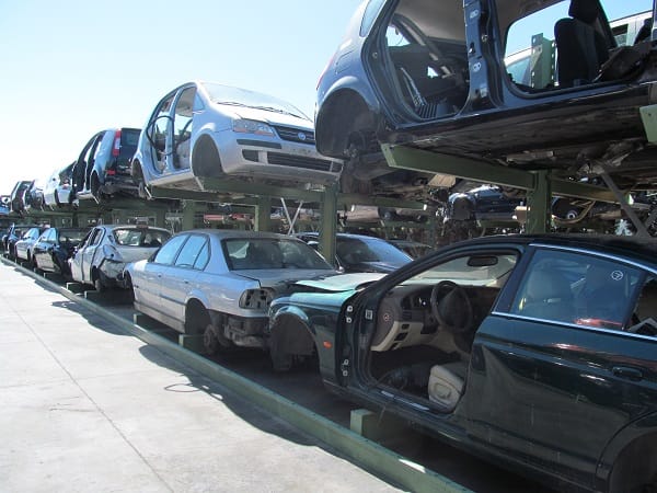 coches en el desguace