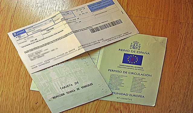 Papeles del Coche por Luis Rojas Mañogil, en Flickr