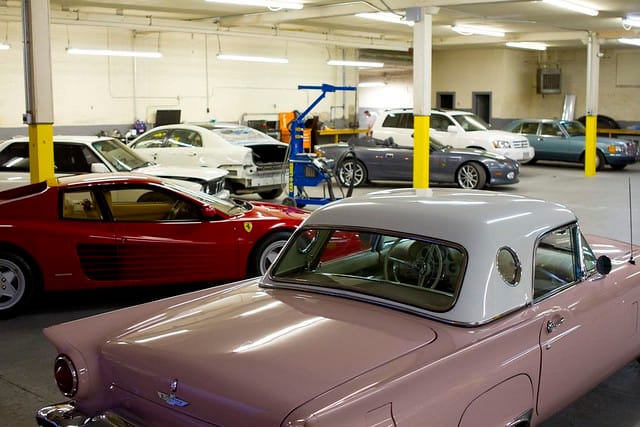 Modern Autobody Paris Texas por In Paris Texas, en Flickr