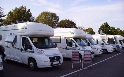Cómo circular en autocaravana y arrastrando una caravana o remolque