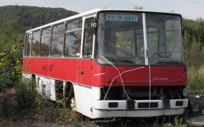 Un autobús puede acabar en el desguace… ¡o ser tu oficina!