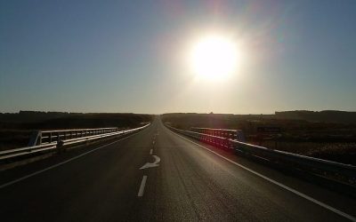 10 consejos para evitar deslumbramientos en carretera