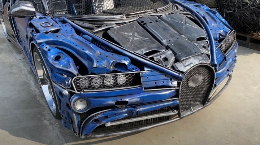 Replica de Bugatti Chiron con piezas de desguace