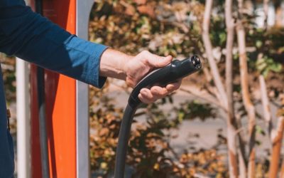 Cargadores inalámbricos para coches eléctricos en rotondas y semáforos ¿Cómo son?