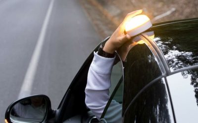 Señal V16: La DGT recuerda que los dispositivos conectados aún no están a la venta