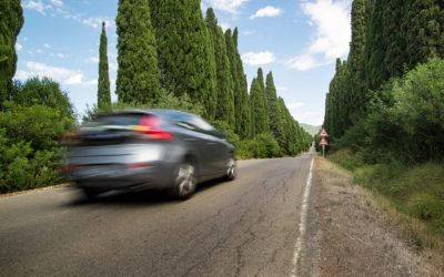 Reforma de la Ley de Tráfico: Se prohíbe superar el límite de velocidad al adelantar