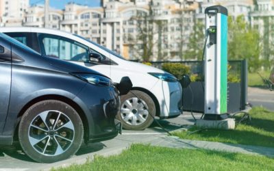 Nuevas señales de la DGT para estaciones de carga de vehículos eléctricos