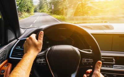 ¿Por qué se endurece el volante de tu coche? Causas comunes y cómo prevenirlo